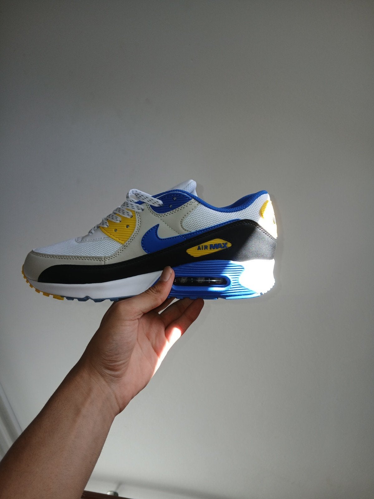 Nike Air Max 90 Sneakers - Wit, Blauw, Geel maat 44, Wit, Nike, Nieuw, Ophalen of Verzenden