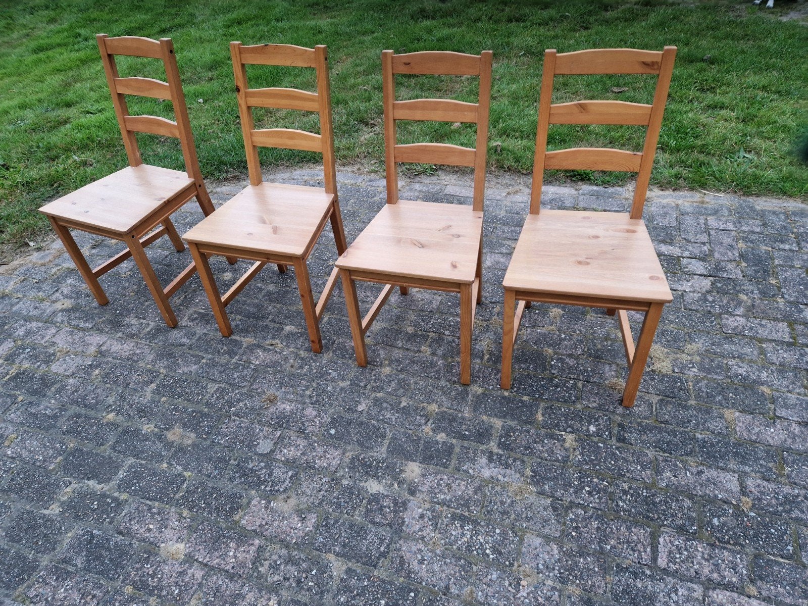 4 grenen ikea stoelen, Ophalen, Gebruikt, Bruin, Vier