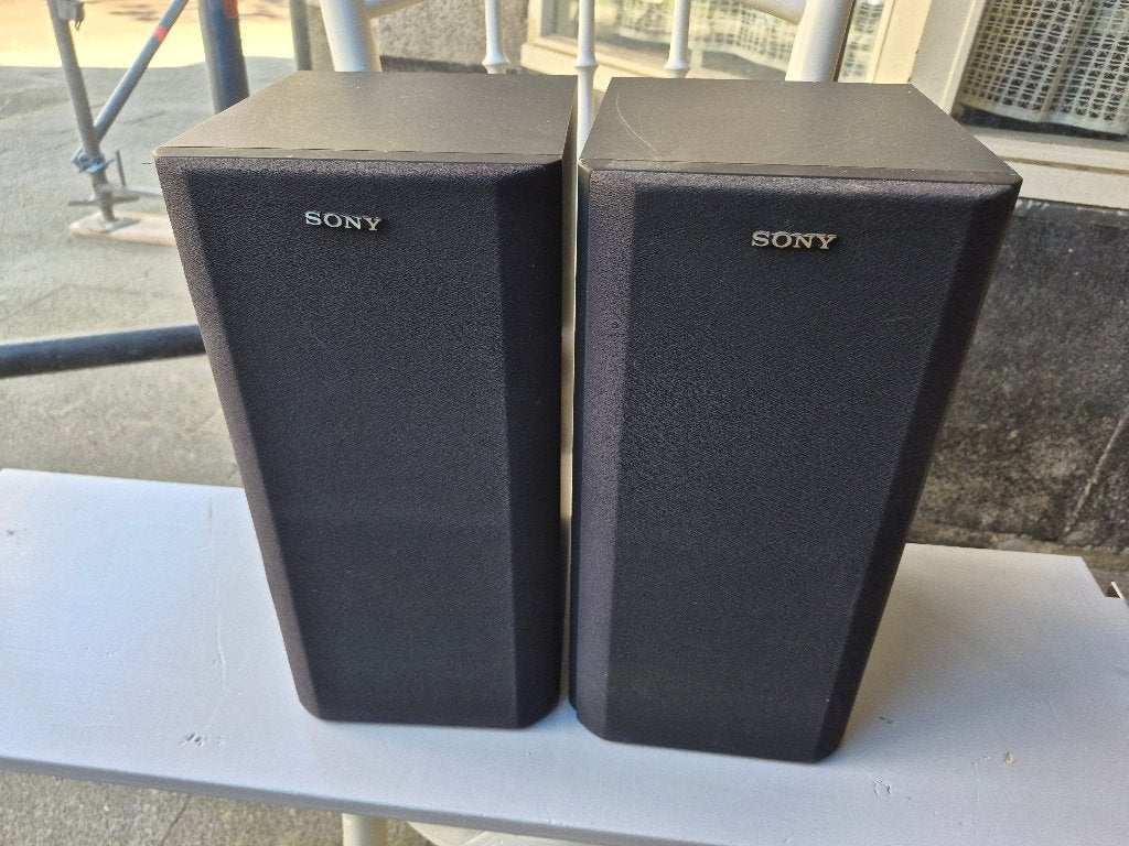 Foto 11 van Sony TA-FE500R stereoversterker, mogelijk met boxen etc
