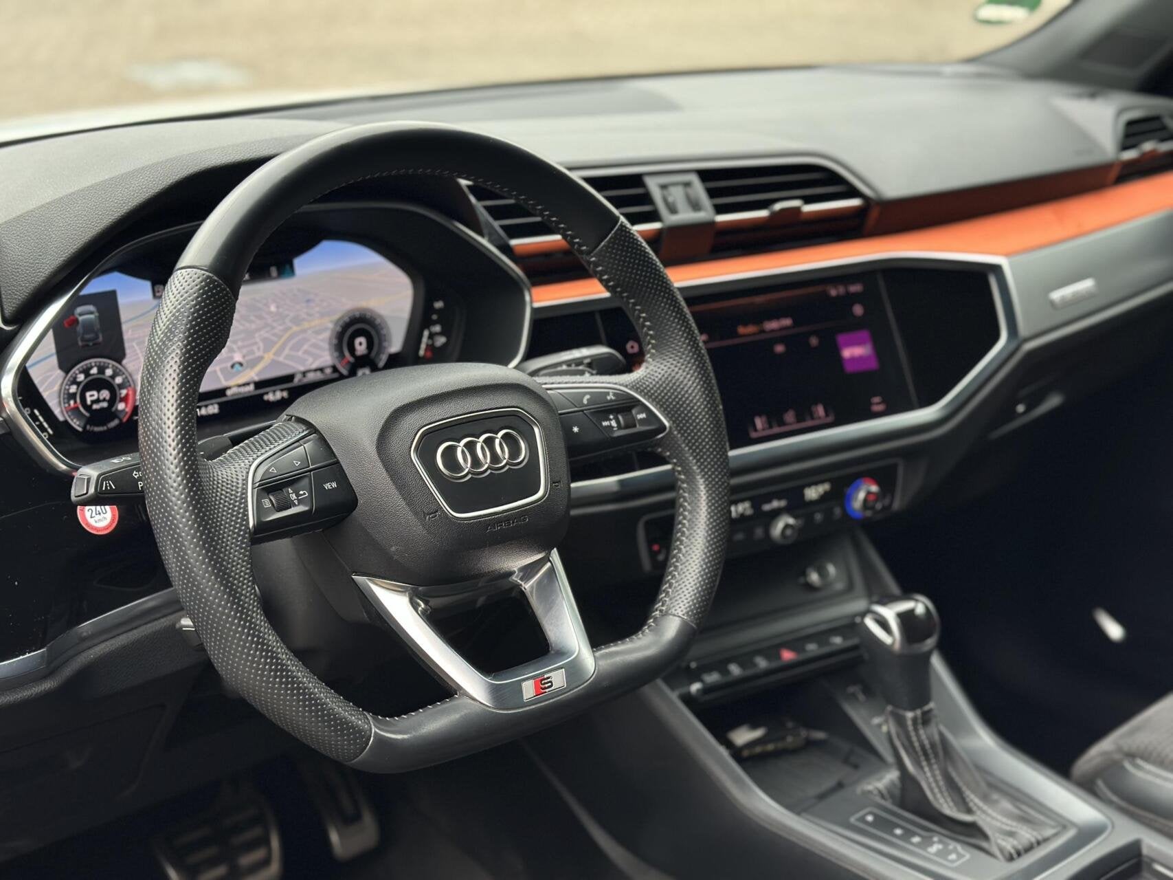 Audi Q3 40 TFSI quattro S-Line Led, Camera, Carplay, ACC, LM, Auto's, Audi, Automaat, Gebruikt, Wit, 14 km/l