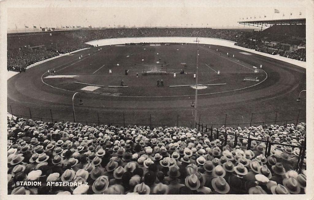 AZ786 Amsterdam Olympisch Stadion Ajax voetbal 1933, Verzamelen, Verzenden, 1920 tot 1940, Gelopen, Noord-Holland