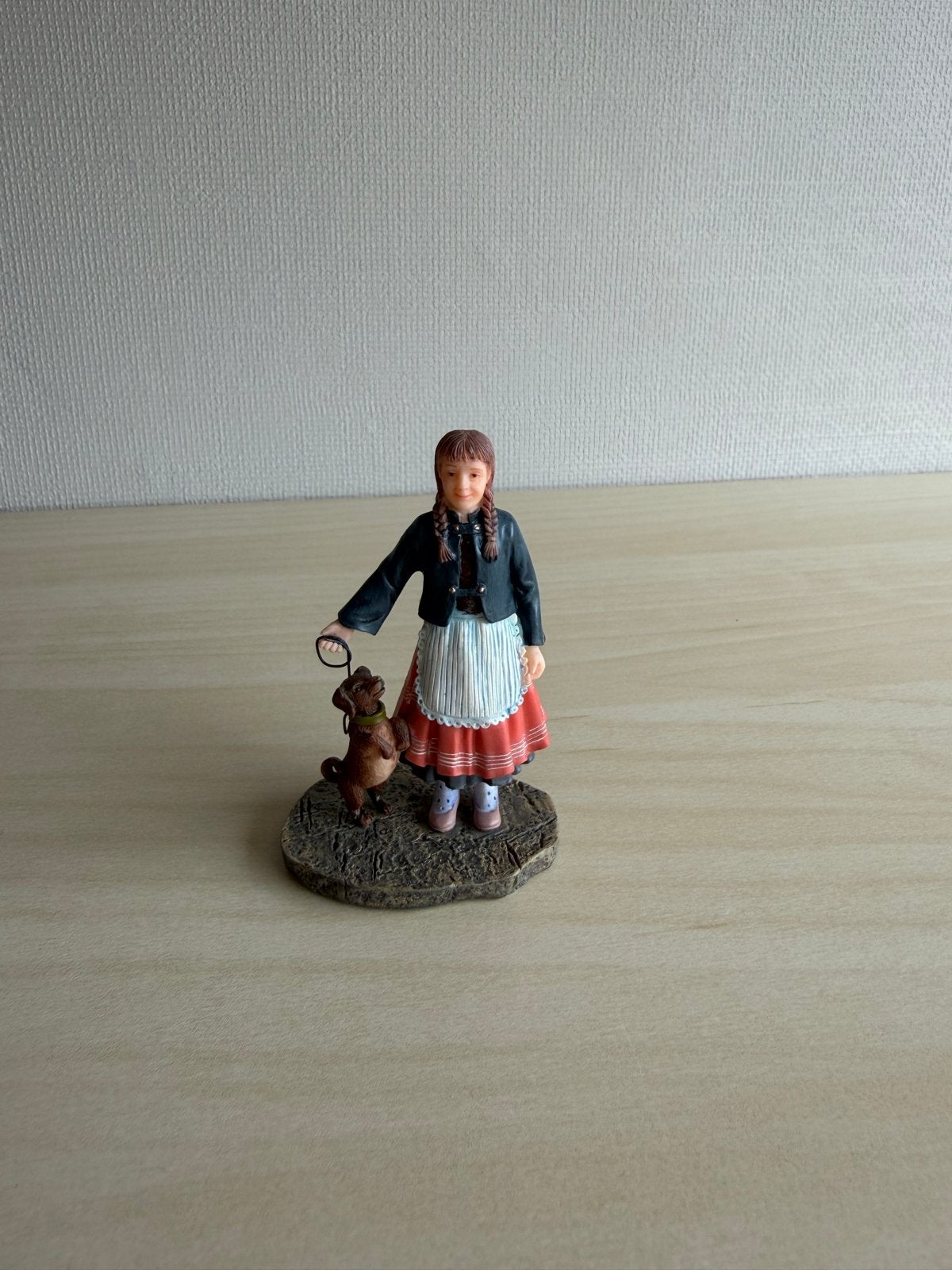 Luville Samantha Baker With dog, Diversen, Ophalen of Verzenden, Zo goed als nieuw