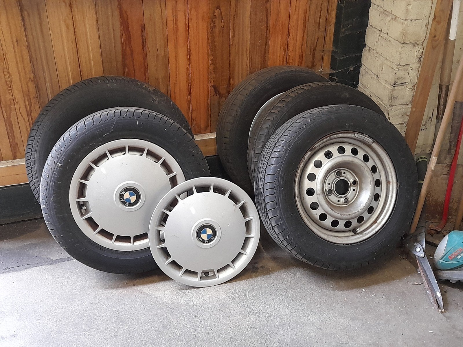 4x velg 14 inch met goede band en dop BMW e30, Auto-onderdelen, Banden en Velgen, Ophalen, 14 inch, Gebruikt, Band(en)