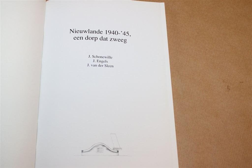 Nieuwlande 1940-45 — Een Dorp dat Zweeg, WO2, Boeken, Ophalen of Verzenden, Gelezen