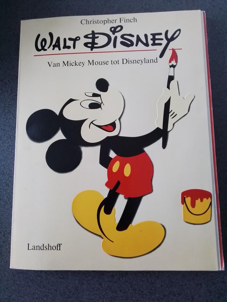Walt Disney: Van Mickey Mouse tot Disneyland - Boek, Ophalen