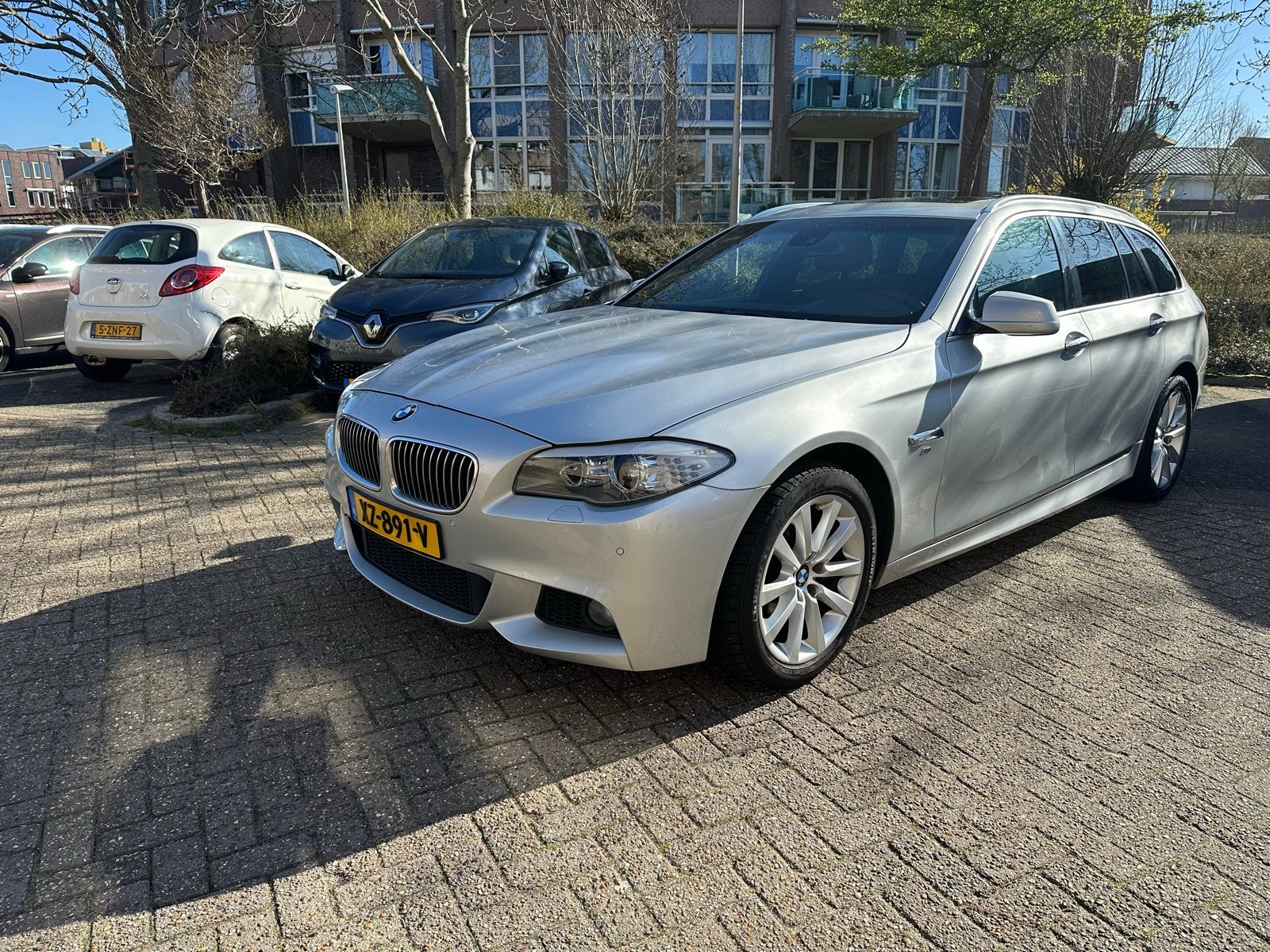 BMW 5-Serie 3.0 535D XD  NAP full options M-pakket sport, Auto's, Automaat, Zwart, 2000 kg, Stationwagon