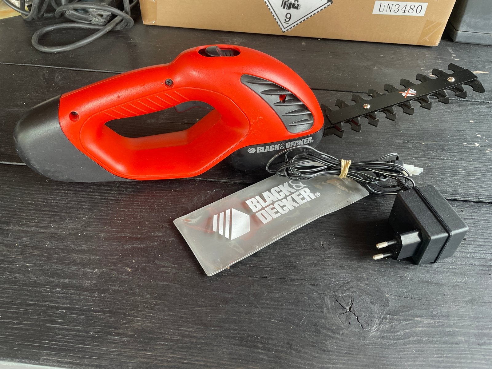 Black & Decker GS721 Accu Heggenschaar, Ophalen of Verzenden, Gebruikt, Accu