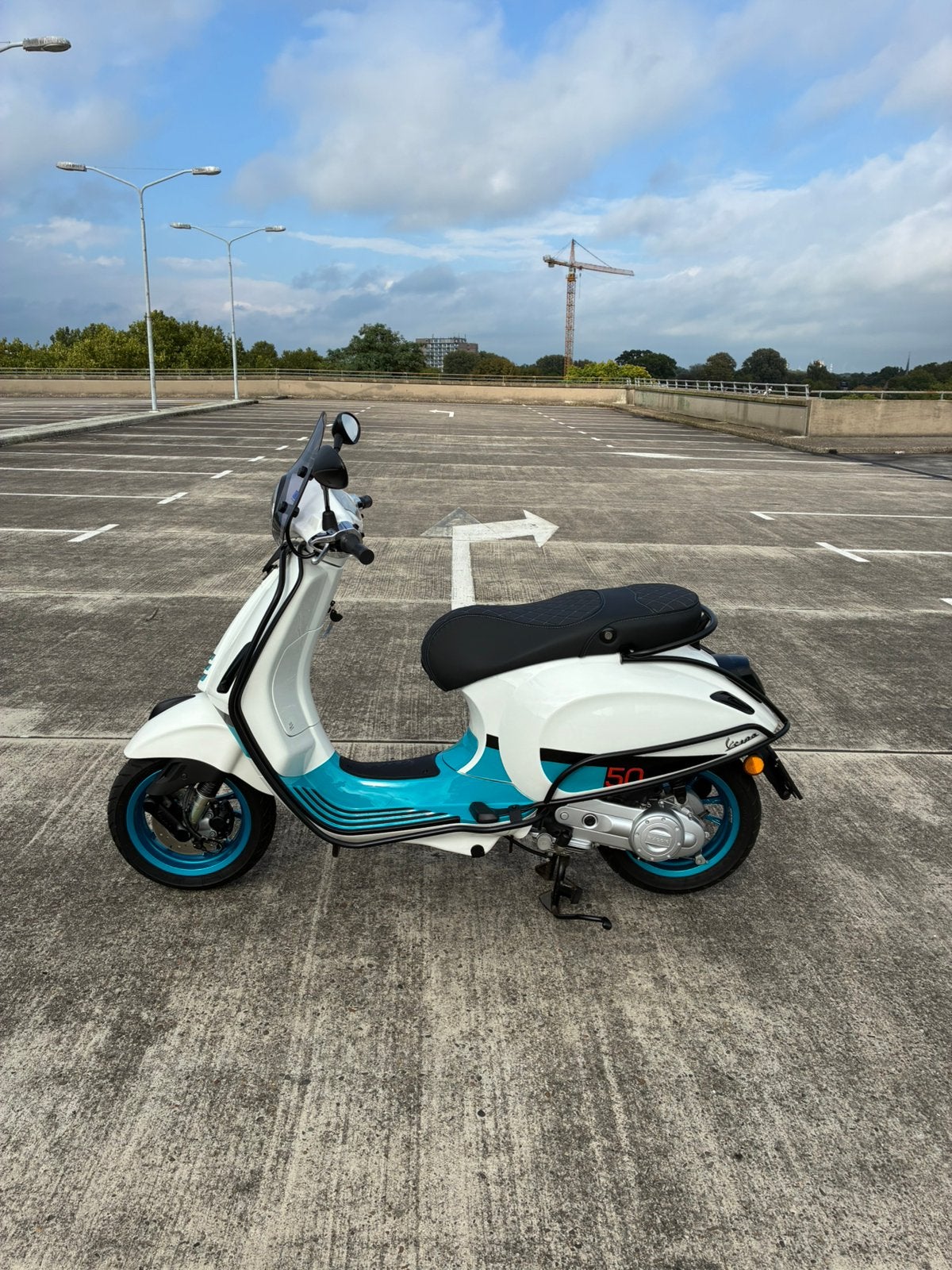 Vespa Primavera 50 Color Vibe Special 2023 Occasion Z.G.A.N., Ophalen, Overige modellen, Maximaal 45 km/u, Diezerplein Zwolle