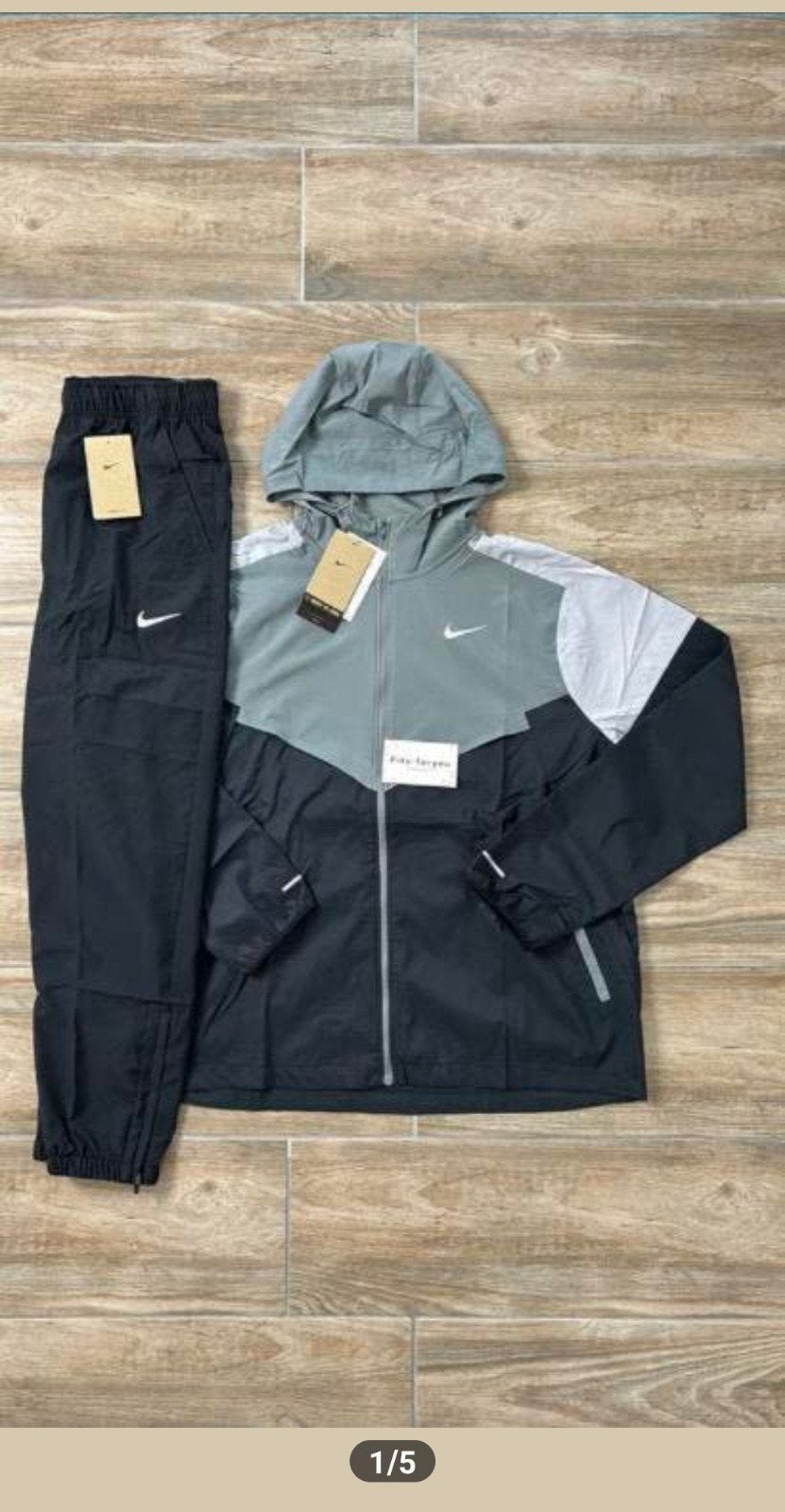 Supplier te koop! Verkoopt nike miller pakken voor 25eur, Caravans en Kamperen, Ophalen of Verzenden, Regenjas