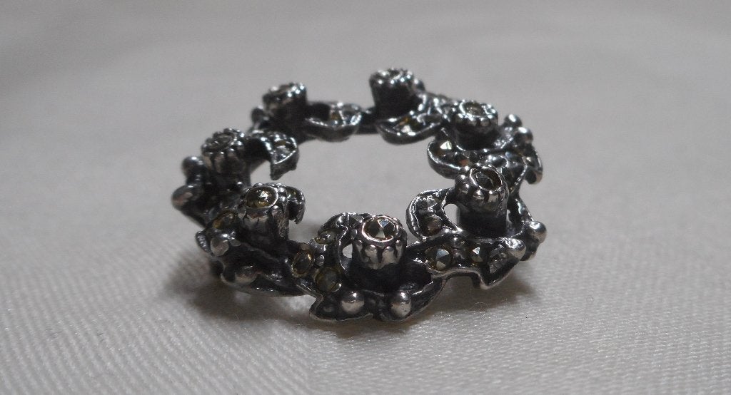 Zilveren broche met markasiet steentjes nr.1463, Verzenden, Minder dan 4 cm, Zo goed als nieuw, Zilver