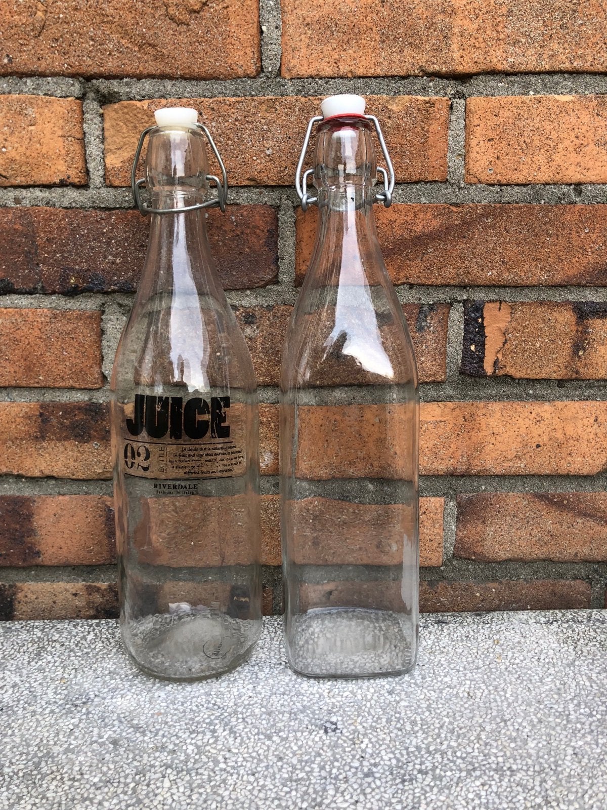 Set van 2 glazen flessen met beugeldop, Ophalen of Verzenden