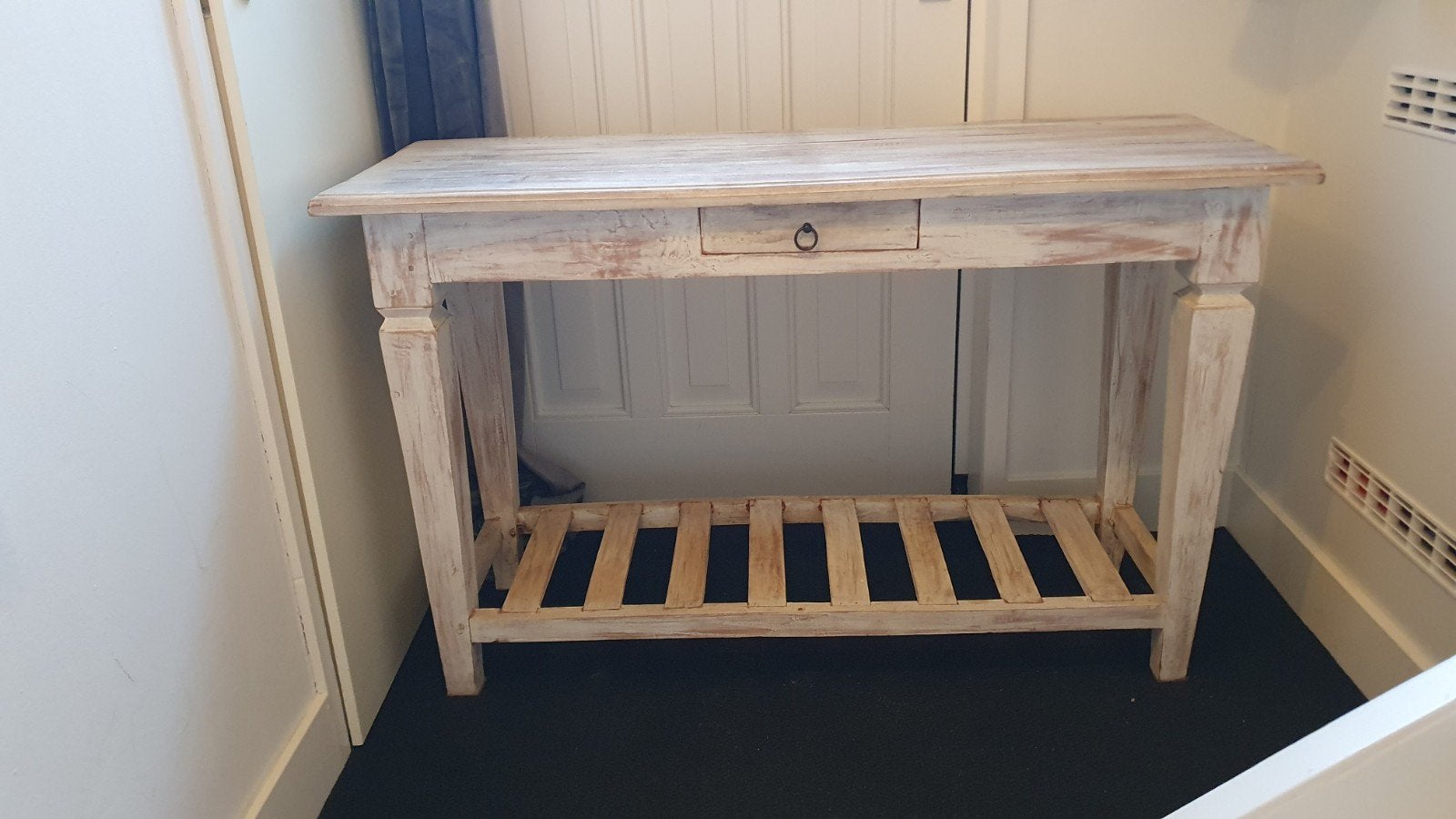 Sidetable whitewash met lade en 3 rieten manden, Ophalen, Gebruikt, 100 tot 150 cm, Minder dan 50 cm