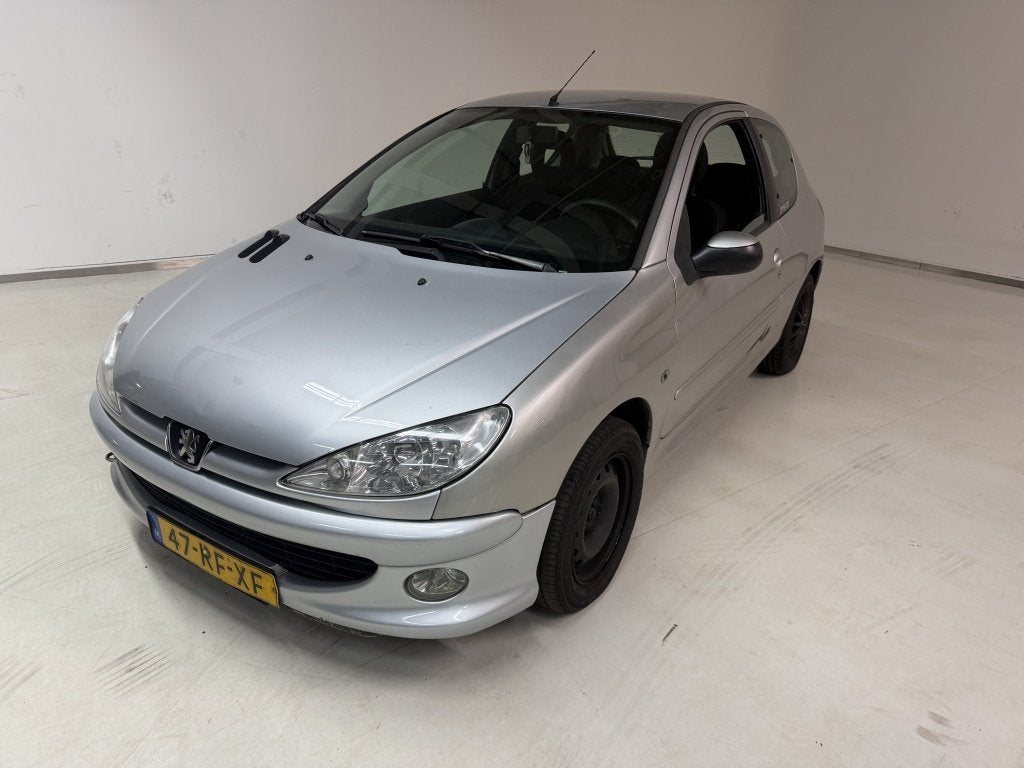 Peugeot 206 1.4 Air-line (bj 2005), Auto's, Stof, 31 €/maand, 4 cilinders, Origineel Nederlands