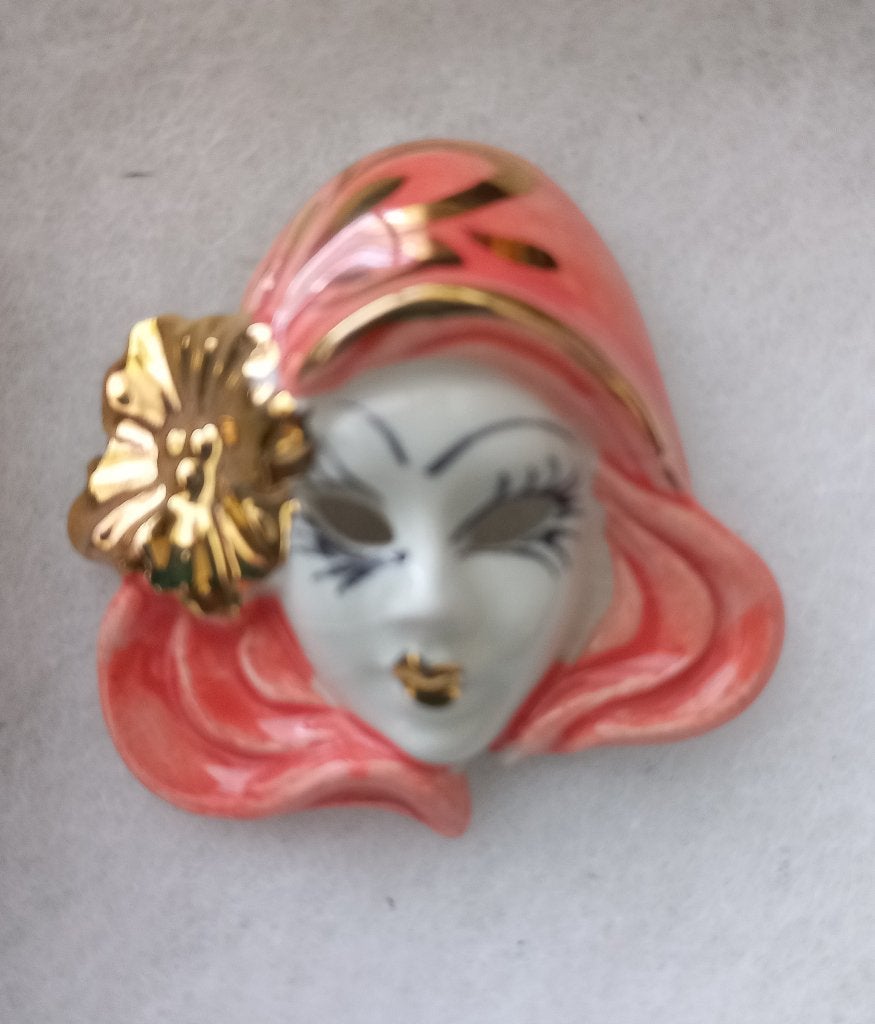 broche Venetiaans masker roze kopje, Overige materialen, 4 tot 7 cm, Ophalen of Verzenden, Zo goed als nieuw
