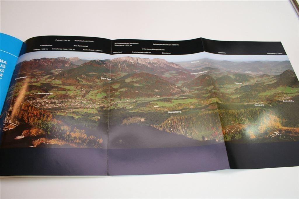 Adelaarsnest van Hitler — Met Grote 120 cm Panorama-Poster, Boeken, Ophalen of Verzenden, Gelezen, Europa