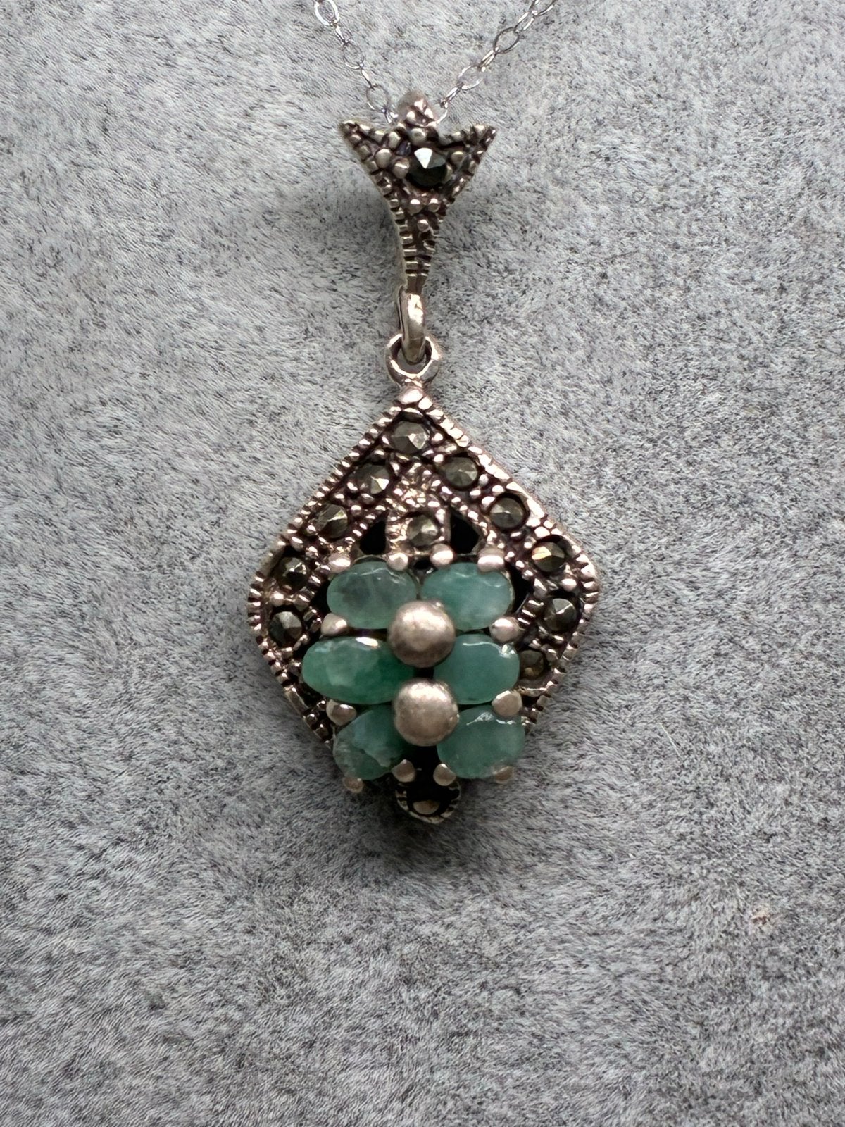 Zilver 925 Ketting Hanger met Smaragd Steenjes, Zilver en edelstenen, Info@zilver.com, Nieuw, Ophalen of Verzenden