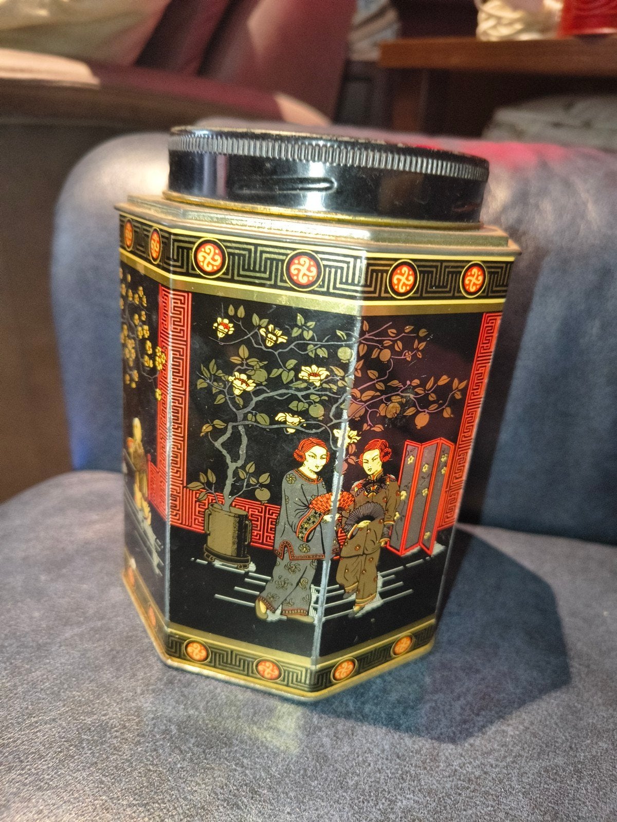 Vintage Chinese theebus met decoratieve afbeeldingen, Ophalen of Verzenden