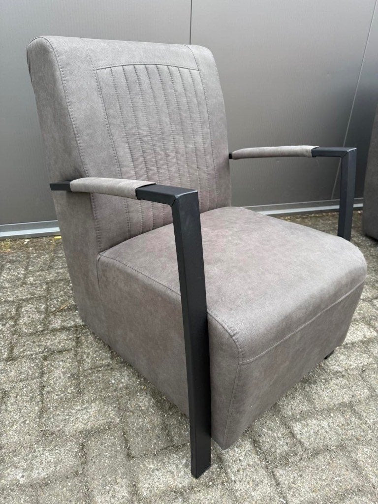 Fauteuil Viva, Ophalen, Stephensonstraat 72 Hoogeveen, Wildeboer & vd Weide, Nieuw