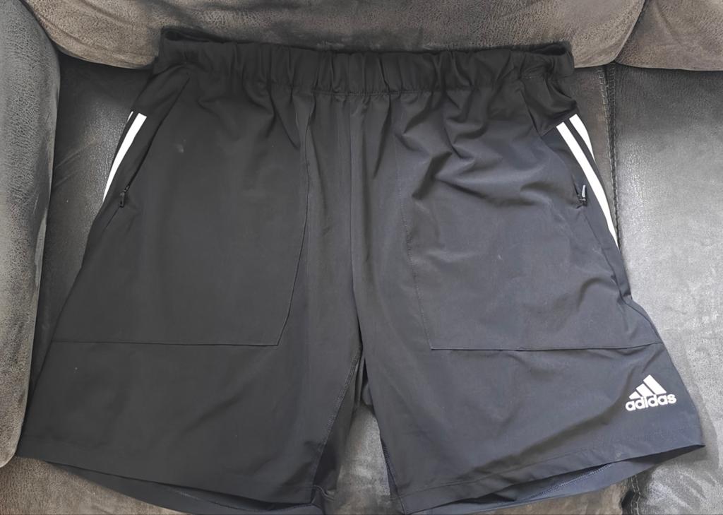 ADIDAS shorts maat 2XL/XXL zwart sport/zwem, Kleding | Heren, Sportkleding, Zwart, Overige maten, Ophalen of Verzenden, Zo goed als nieuw