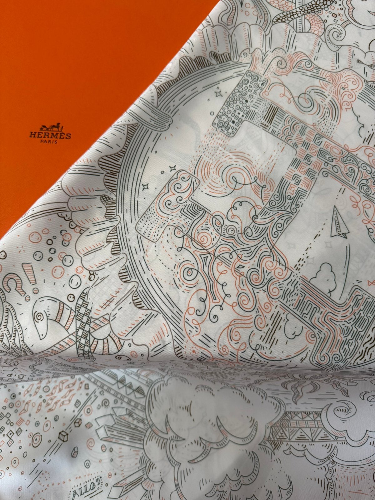 Hermes please hold the line sjaal 100 procent zijde 90/90 cm, Ophalen of Verzenden, Nieuw, Maat 42/44 (L), Sjaal