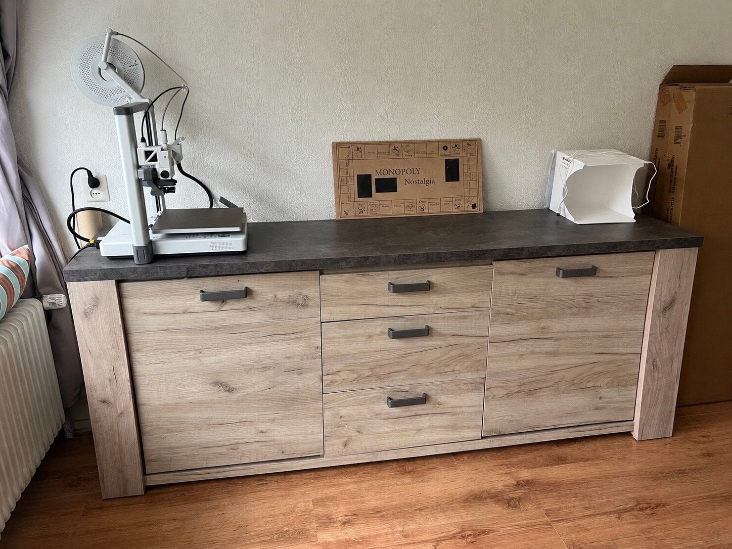 Modern dressoir met lades en deuren - Houtlook & donkergrijs, Ophalen, Gebruikt, 200 cm of meer, Met lade(s)