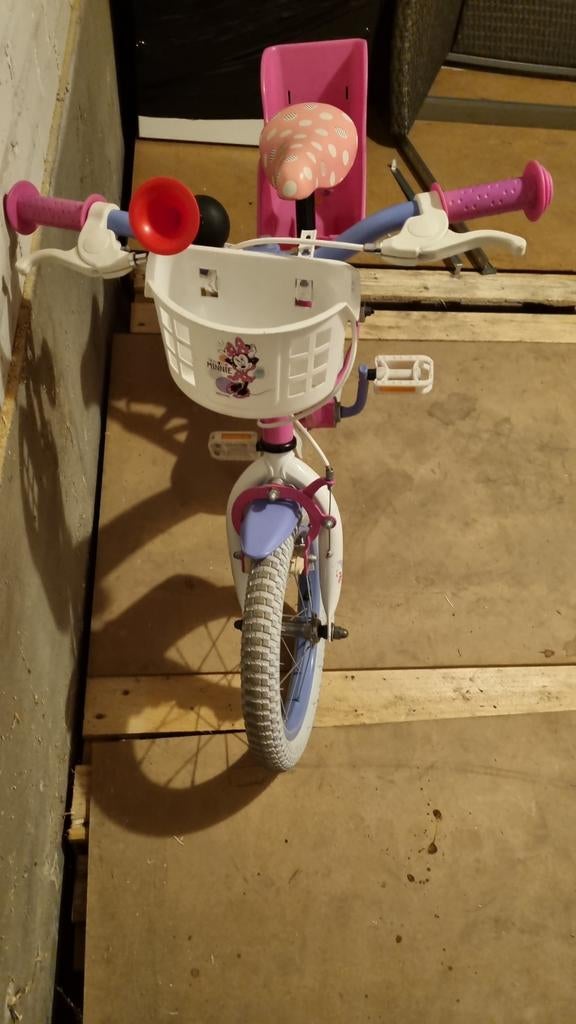 Minnie mous fiets met zijwieltjes, Fietsen en Brommers, Fietsen | Driewielers, Ophalen of Verzenden