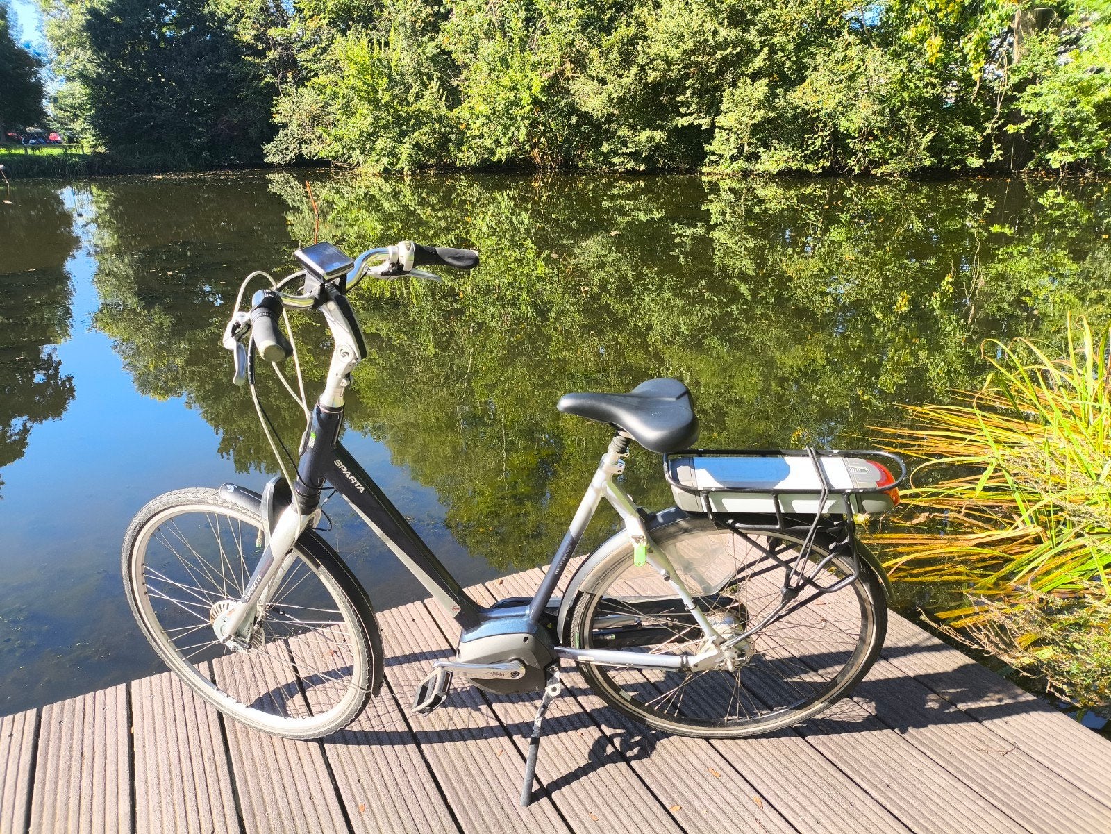 Nette Sparta Ion E-bike met hoge actieradius, Ophalen, Sparta, Zo goed als nieuw, 50 km per accu of meer