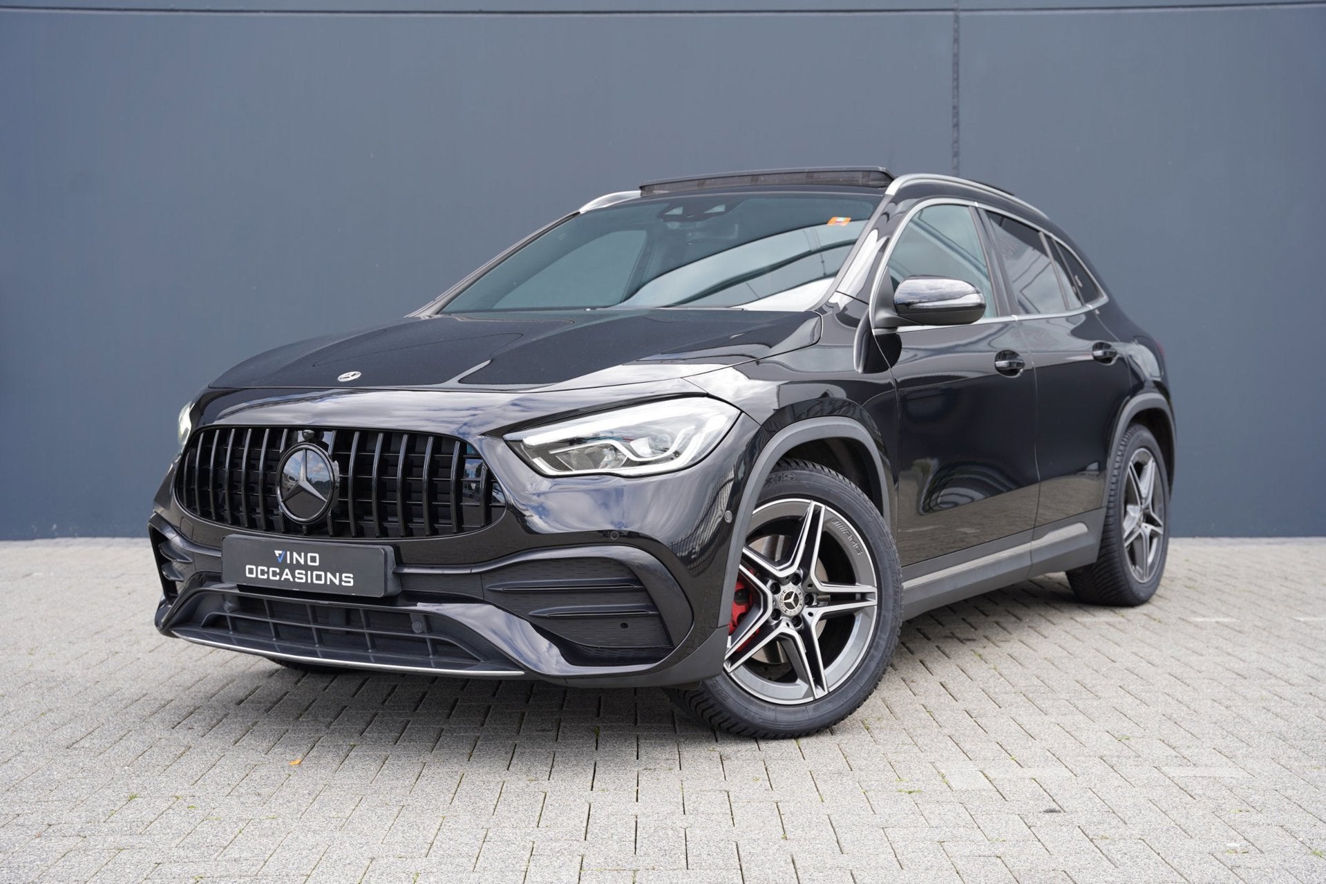 Mercedes-Benz GLA-klasse 250 4MATIC AMG Line |PANO | SFEER |, Auto's, Dealer onderhouden, Gebruikt, Euro 6, 4 cilinders