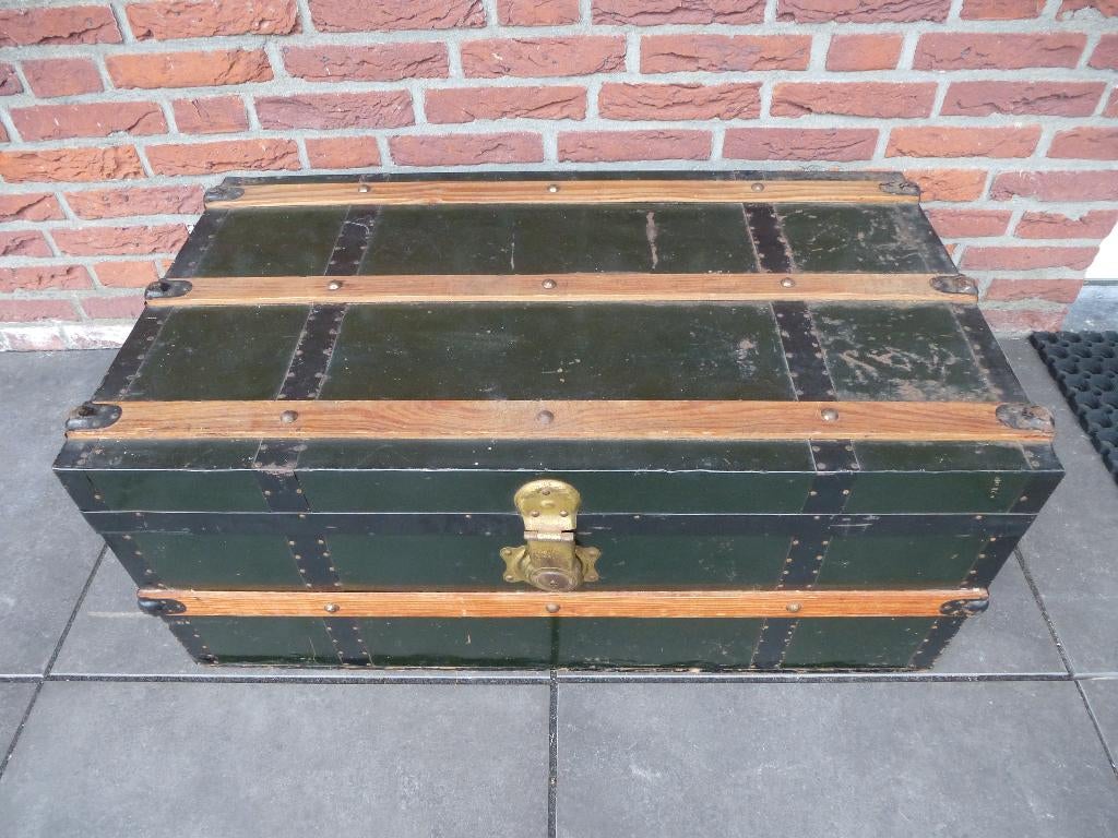 Donkergroene hutkoffer houten banden koperkleurige sluiting, Ophalen, 50 tot 100 cm, Zo goed als nieuw, Minder dan 50 cm