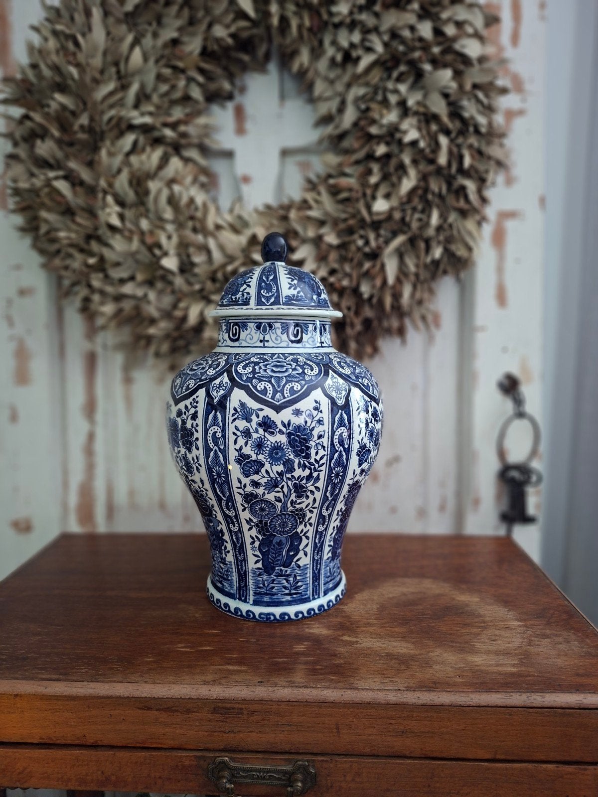 Delftsblauw dekselvaas Boch, Ophalen