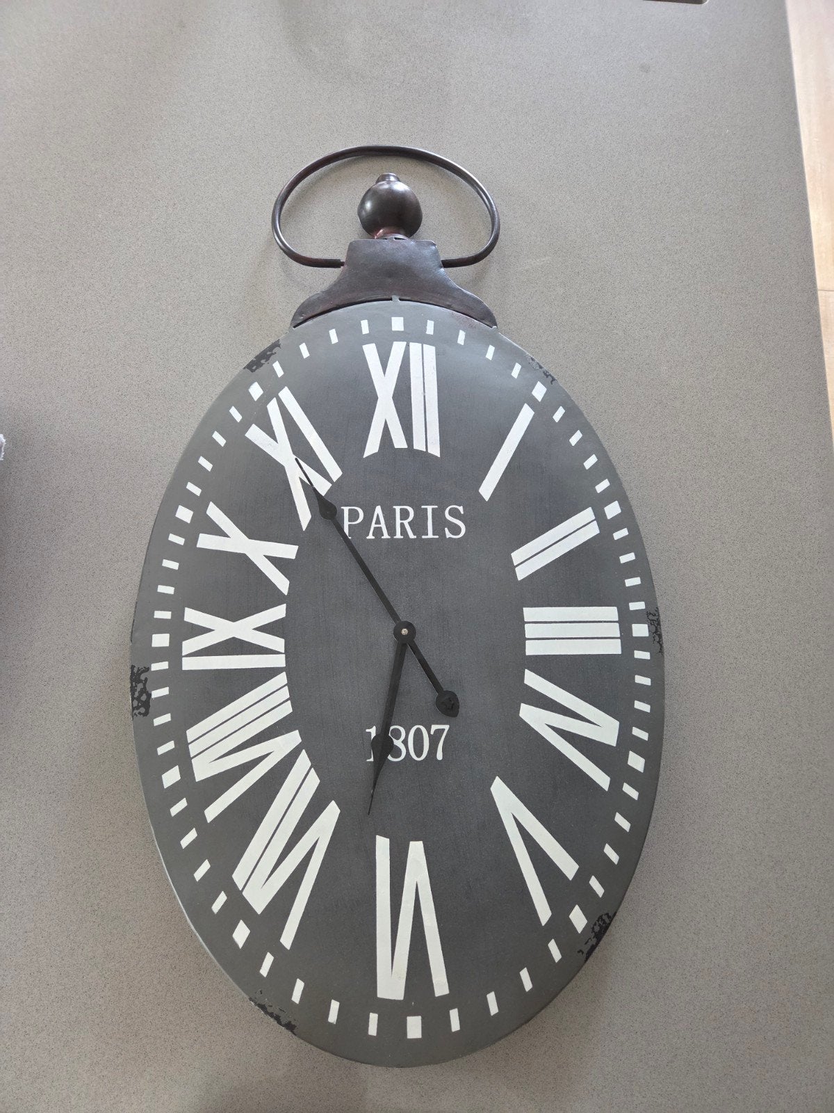 Grote Wandklok Paris Zakhorloge Stijl - Grijs, Huis en Inrichting, Woonaccessoires | Klokken, Ophalen, Gebruikt, Wandklok