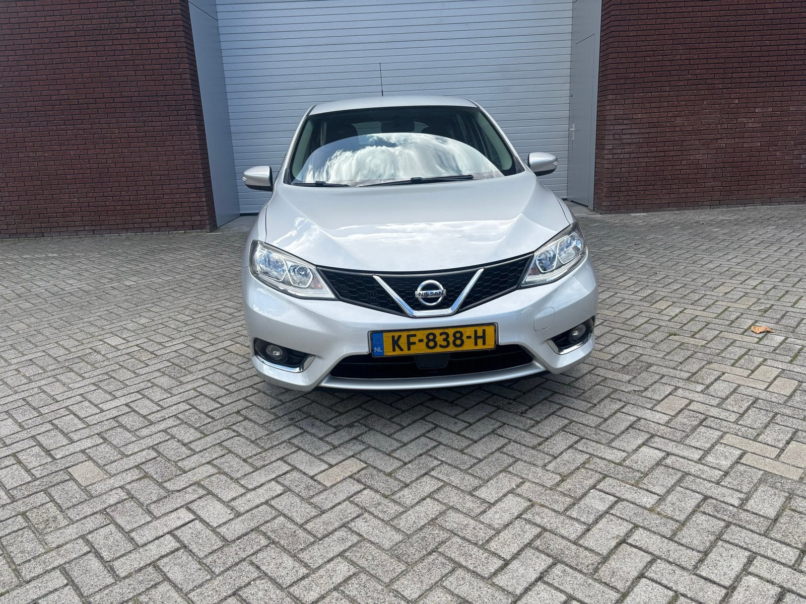 Nissan Pulsar 1.2 Dig-t 85KW 2016 Grijs, Auto's, Voorwielaandrijving, Stof, Zwart, 4 cilinders