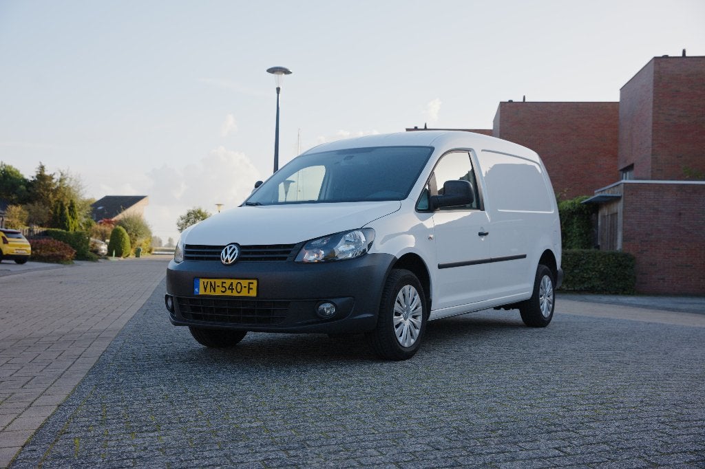 Volkswagen Caddy Maxi 1.6 D - 2015 - 115.000KM - Trekhaak, Voorwielaandrijving, Euro 5, Stof, Zwart