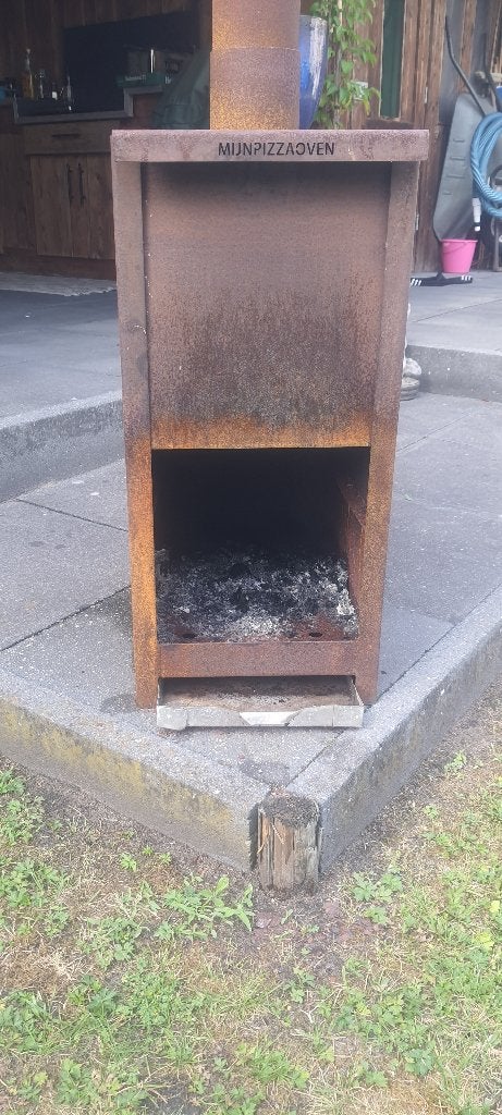 pizza oven tuinhaard, Ophalen, Zo goed als nieuw