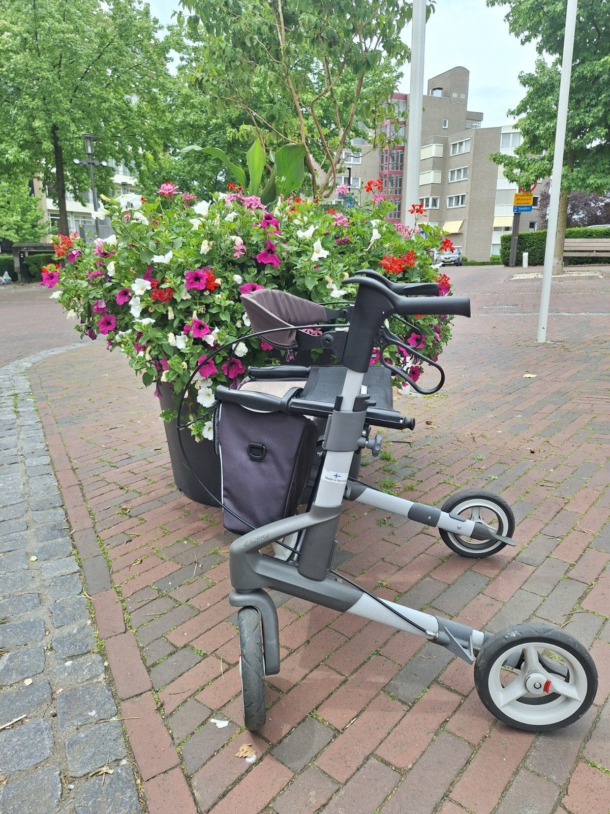 Topro Troja 5G Rollator incl. Rugsteun en boodschappentas, Diversen, Rollators, Ophalen, Opvouwbaar, Gebruikt