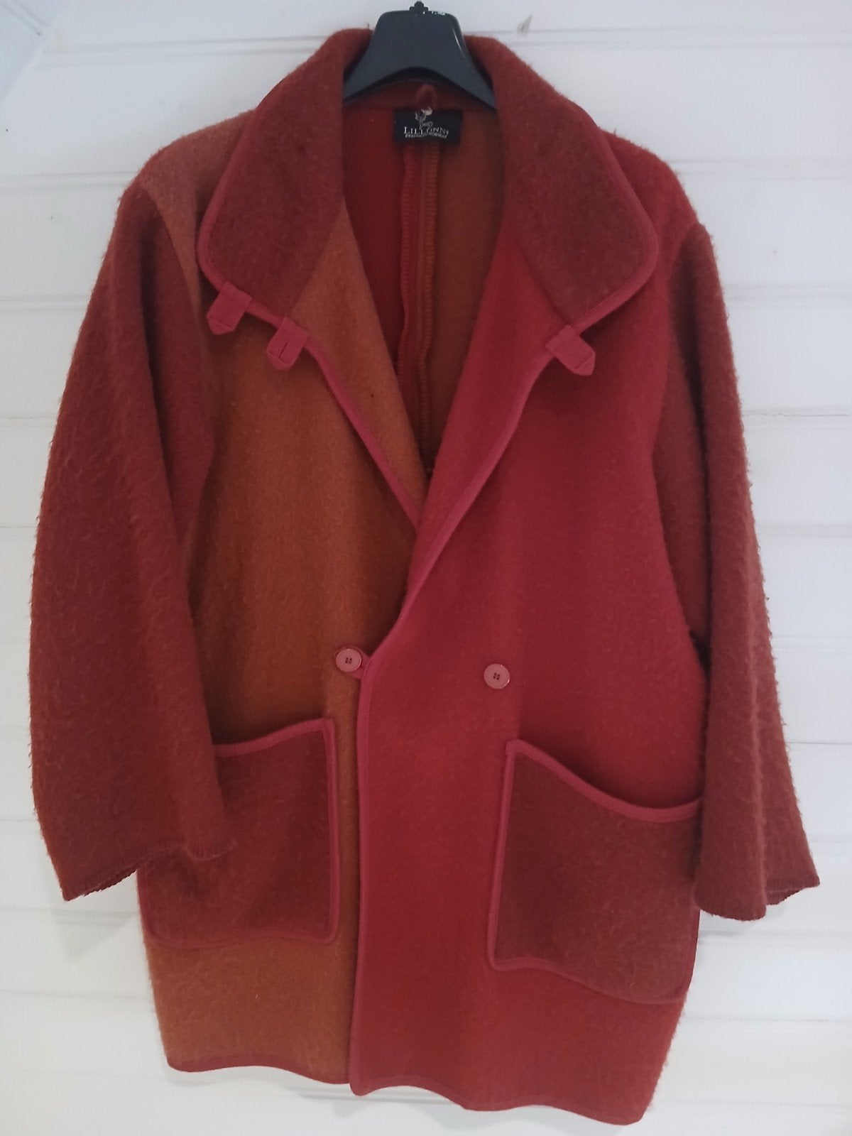 Noorse Lillunn winterjas rood Large, Kleding | Dames, Maat 42/44 (L), Ophalen of Verzenden, Gedragen, Rood