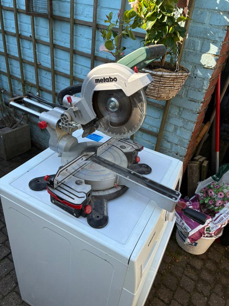 Metabo afkortzaag 216 voor onderdelen, Doe-het-zelf en Verbouw, Gereedschap | Zaagmachines, Ophalen, Zo goed als nieuw, Afkortzaag
