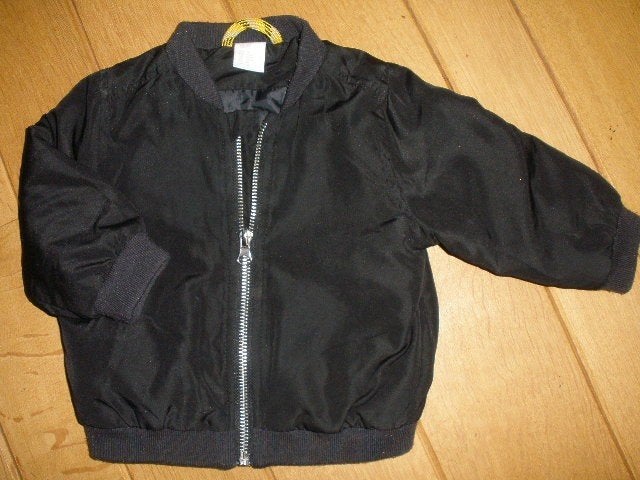 H&M bomber jack zwart maat 68, Ophalen of Verzenden, Zo goed als nieuw, Jongetje of Meisje, Jasje