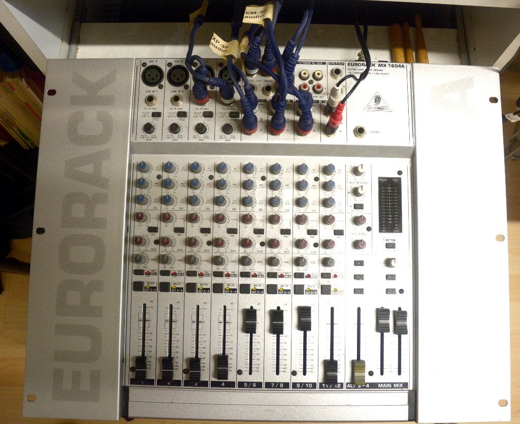 Behringer Eurorack MX 1604A mengpaneel, Muziek en Instrumenten, Ophalen, Gebruikt, 10 tot 20 kanalen, Microfooningang