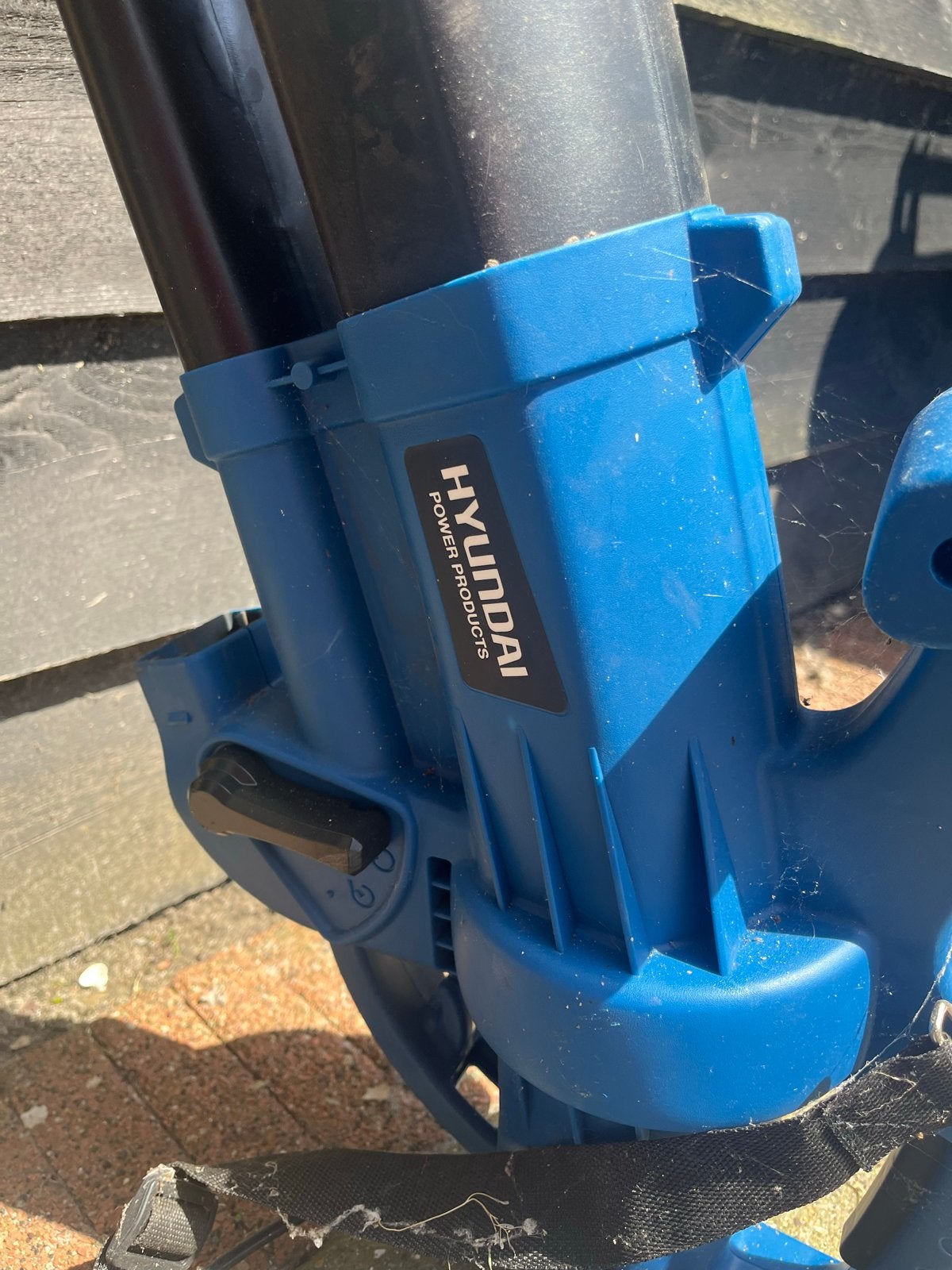 Hyundai Bladblazer / Bladzuiger 3000W, Tuin en Terras, Bladblazers, Ophalen, Gebruikt, Handgedragen, Met opvangzak