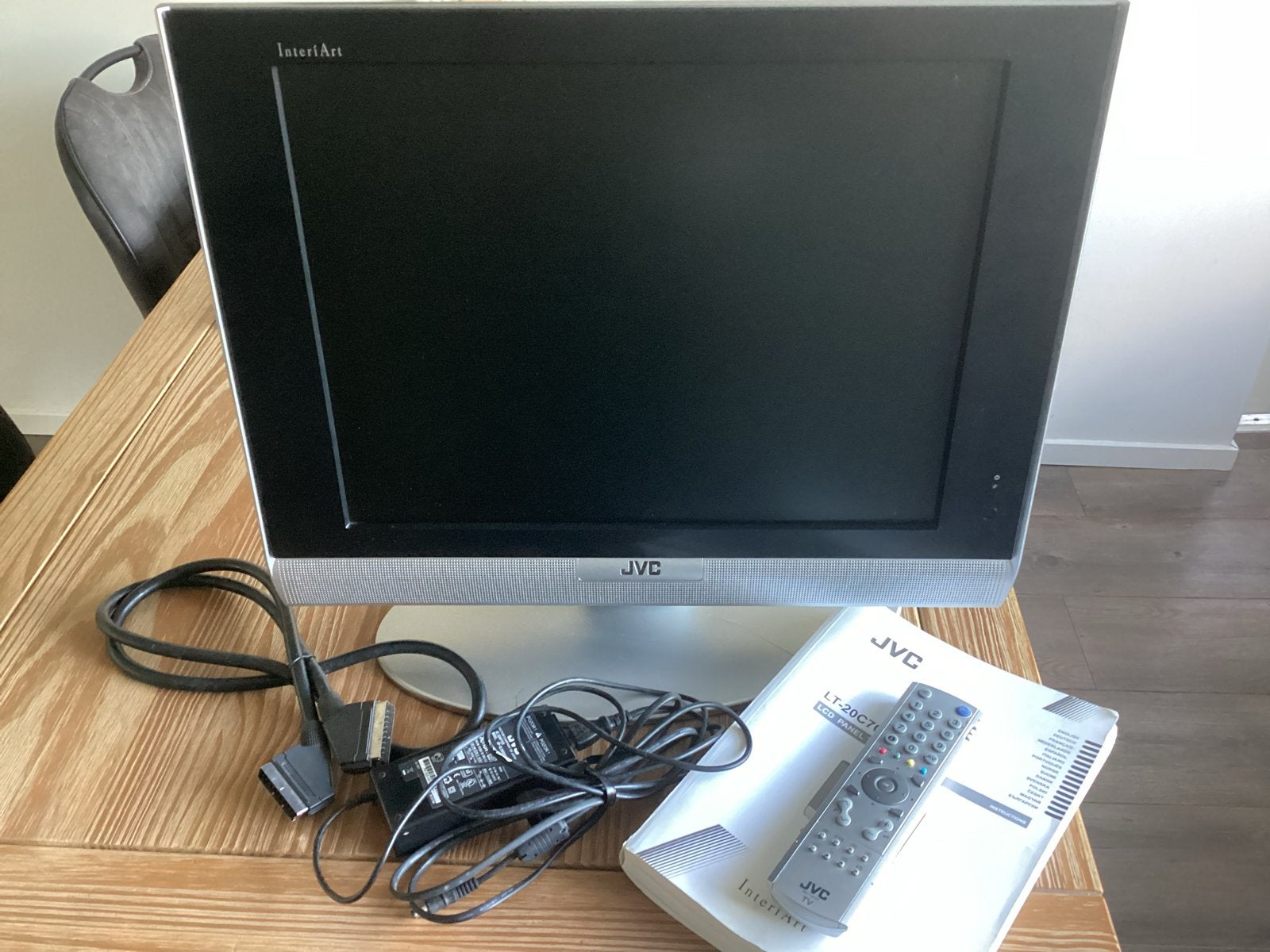 JVC InteriArt LCD TV - Weinig gebruikt, Ophalen of Verzenden, Zo goed als nieuw, 40 tot 60 cm, HD Ready (720p)