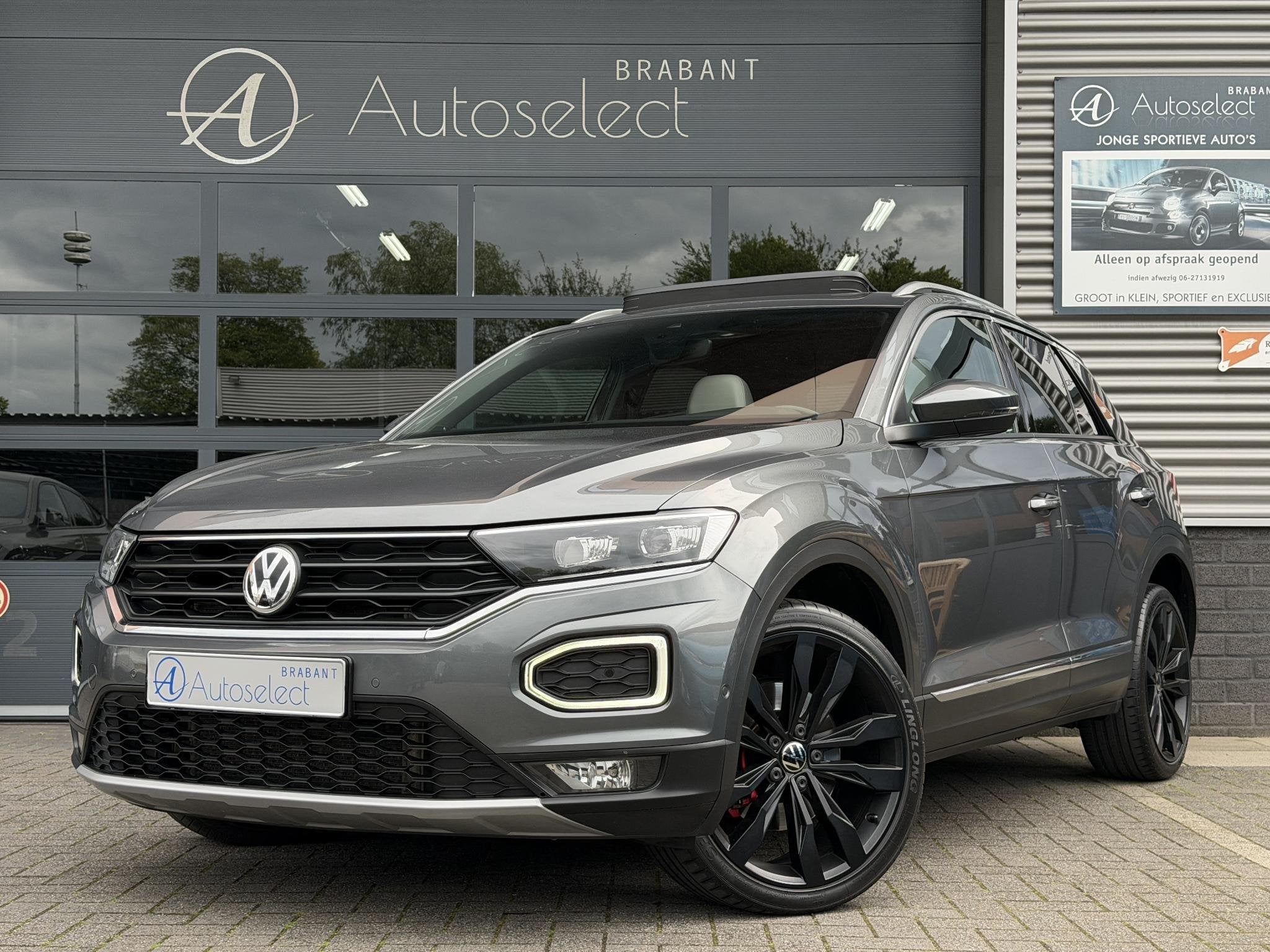 Volkswagen T-Roc 2.0 TSI 4Motion Sport Pano | Leder | Dealer, Auto's, Volkswagen, Automaat, 15 km/l, Gebruikt, Euro 6