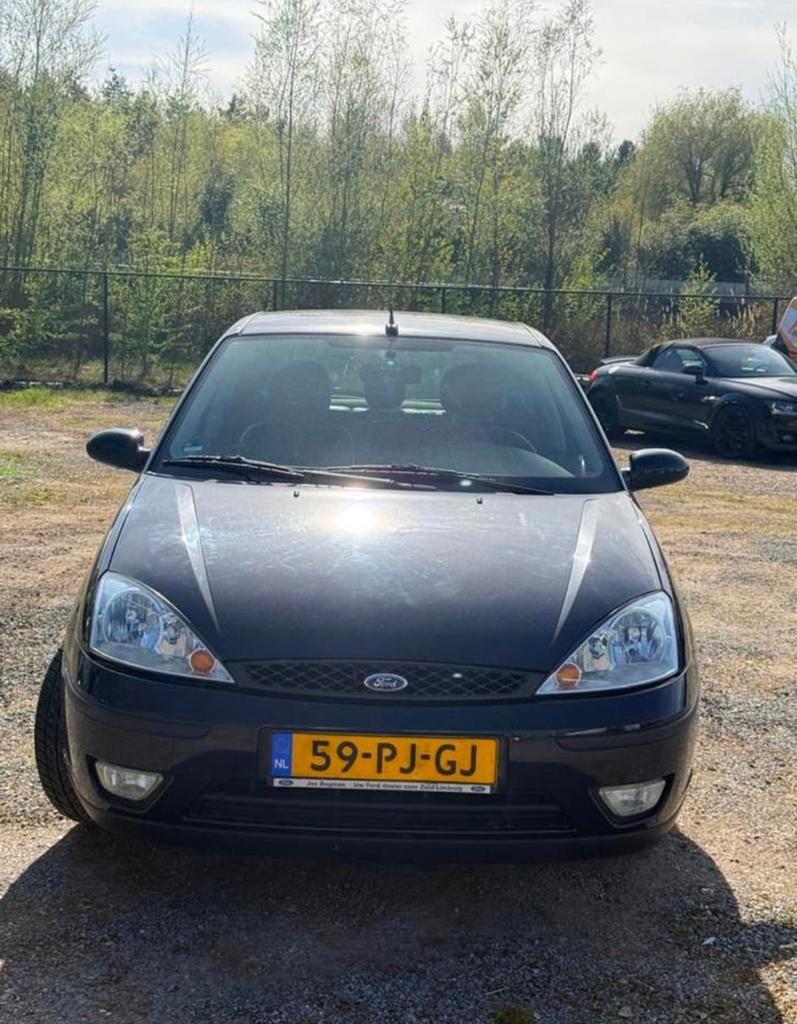 Ford Focus 1.6 I Ghia 2004 Zwart, Auto's, Ford, 1596 cc, 15 km/l, 4 cilinders, 100 pk