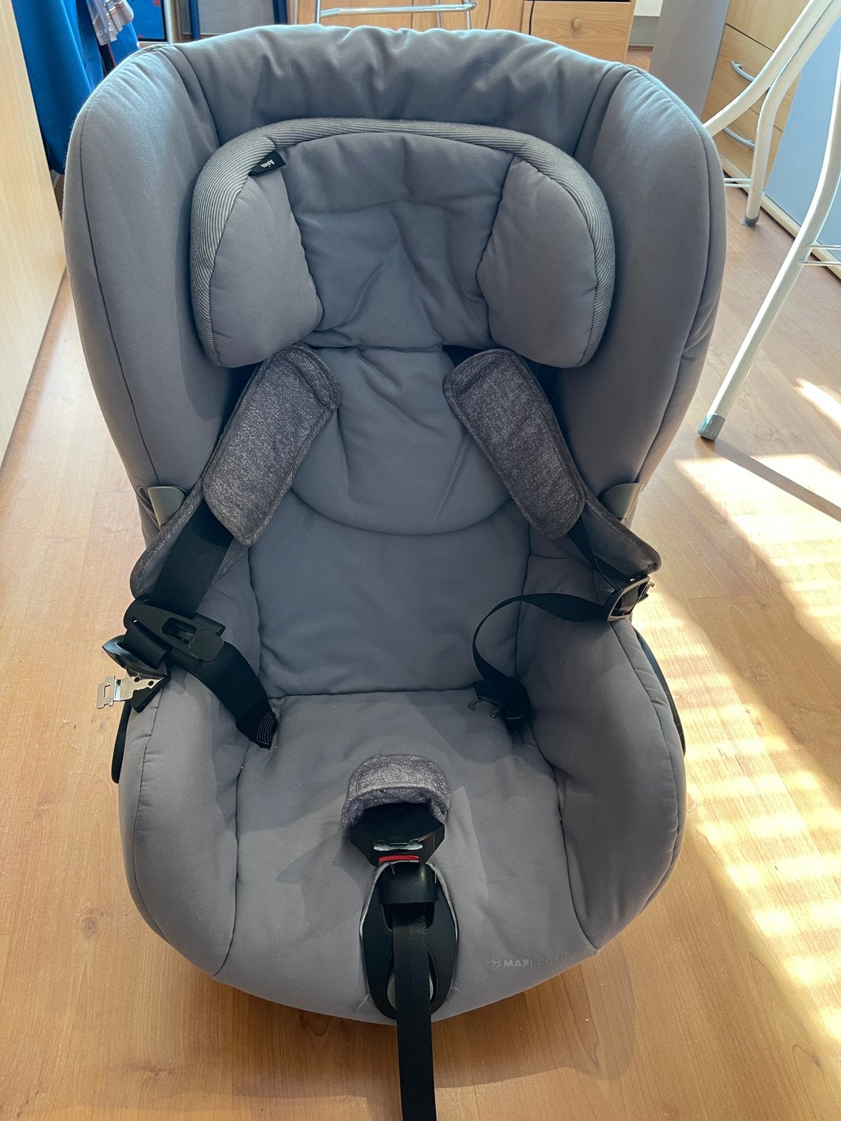 Maxicosi 9-18 kg met gordel bevestiging, Ophalen, 9 t/m 18 kg, Maxi-Cosi, Gebruikt