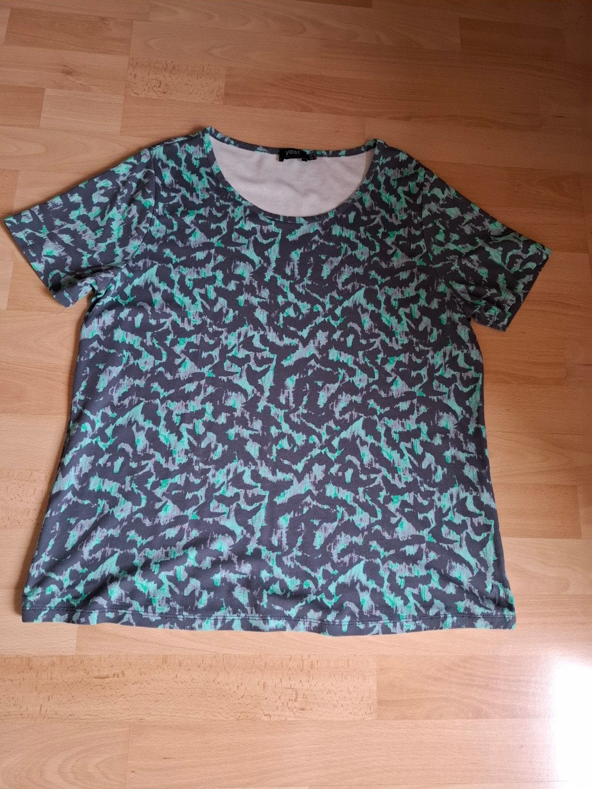 leuk shirt, maat 42, merk Yest, Maat 42/44 (L), Ophalen of Verzenden, Korte mouw, Gedragen