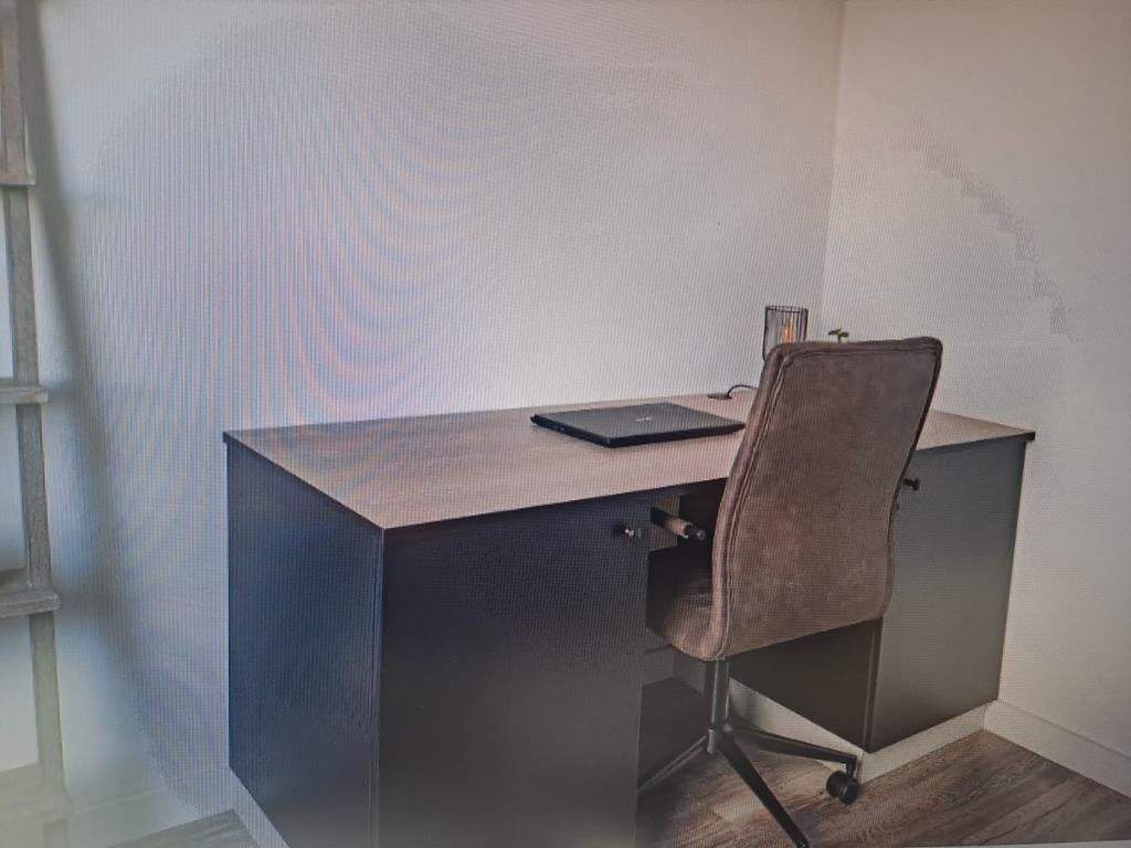 Modern bureau met opbergruimte, Huis en Inrichting, Bureaus, Ophalen, Gebruikt, 180 cm, Spaanplaat of MDF