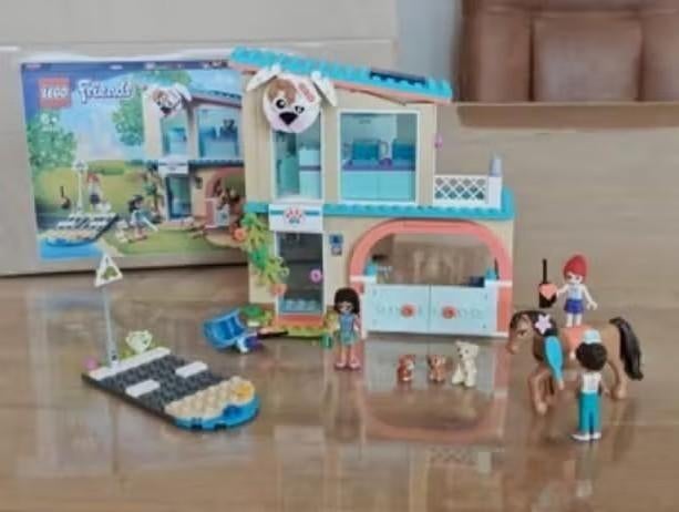LEGO Friends Heartlake City Dierenkliniek - 41446, Lego, Compleet, Friends, Ophalen of Verzenden