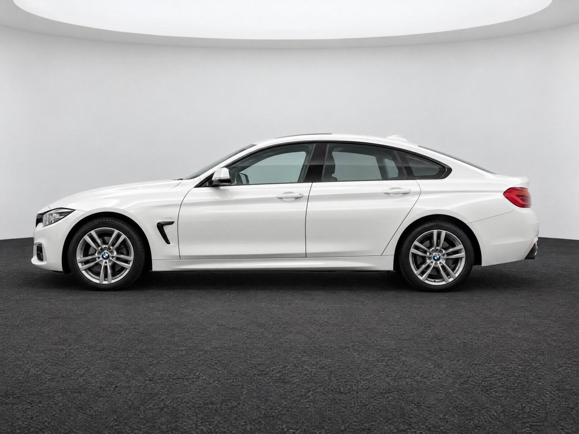 BMW 4 Serie Gran Coupé 430i xDrive M Sport Automaat / Achte, Auto's, 15 km/l, Gebruikt, Alcantara, Wit