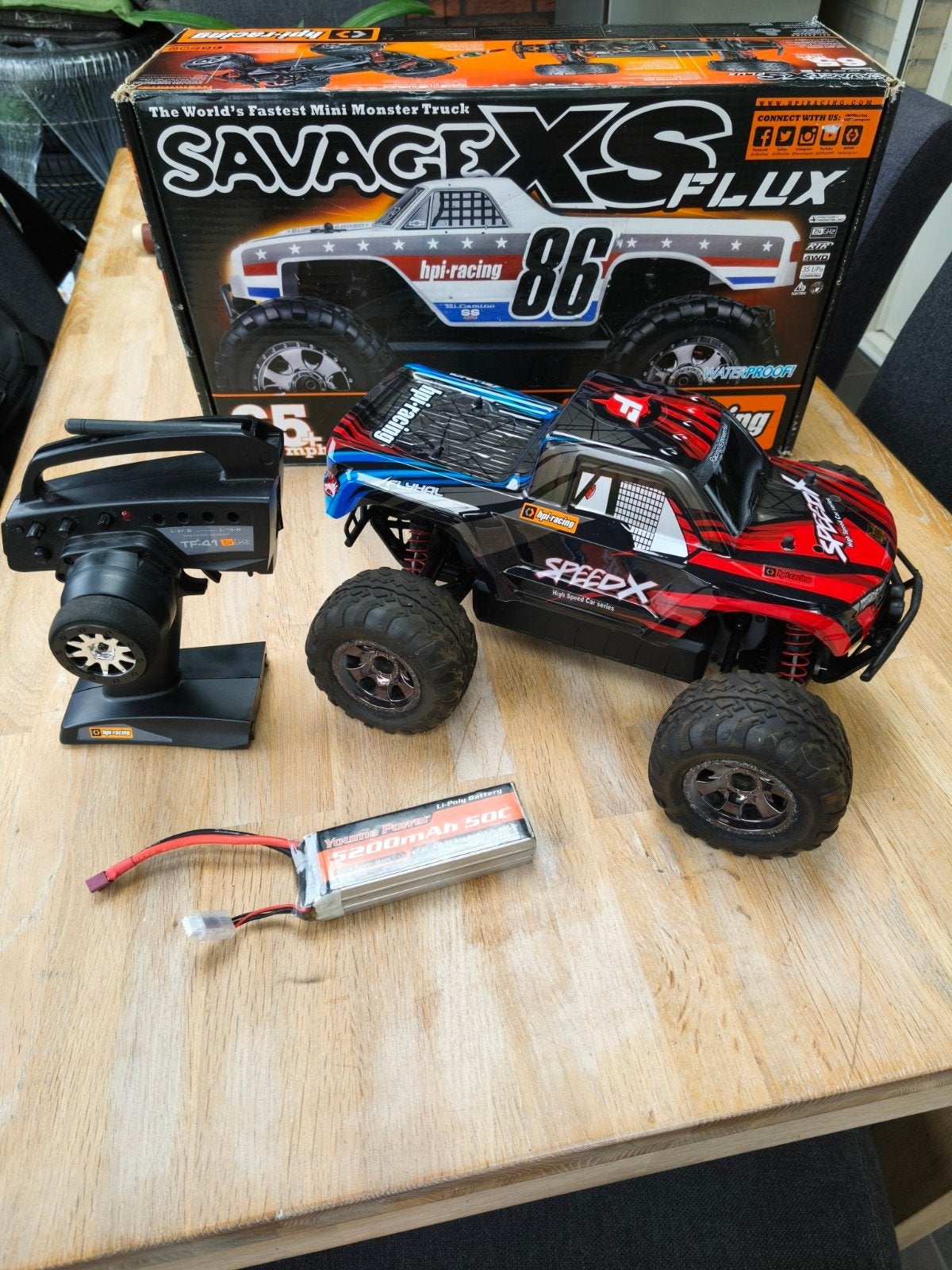HPI Racing Savage XS Flux RC Auto - Zo goed als nieuw, Hobby en Vrije tijd, Modelbouw | Radiografisch | Auto's, Elektro, Gebruikt