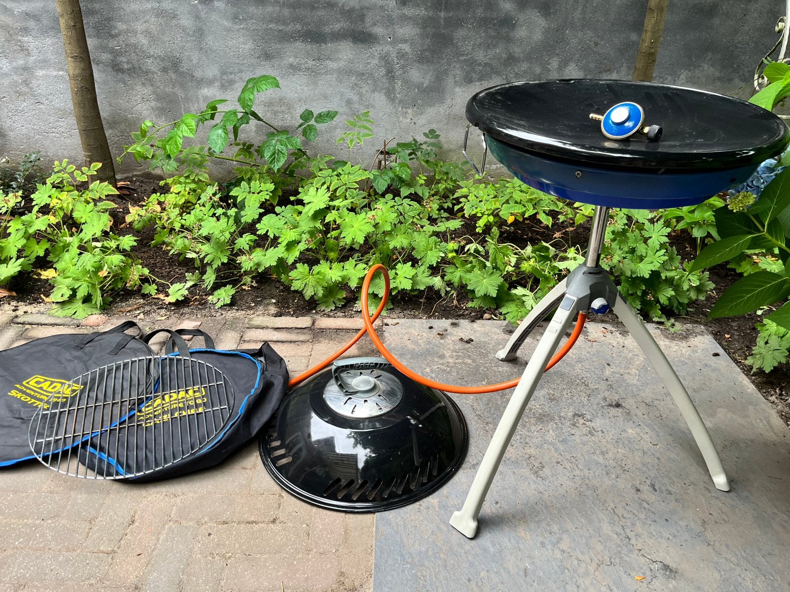 Skottel braai met grillrooster, Ophalen, Zo goed als nieuw